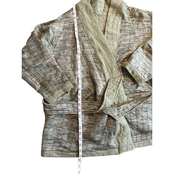 Brand New Nike ThermaFIT Oversized Fit Yoga Training Reversible Green Robe 1X - Picture 10 of 17